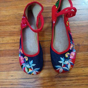 Women's flats